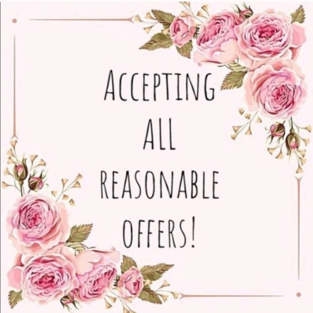 🌸🎉 ALL REASONABLE OFFERS CONSIDERED 🎉🌸